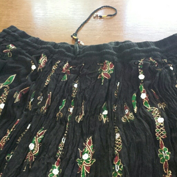 PLUS  SALE was 25 now 20 MAXI SKIRT - Picture 3 of 4